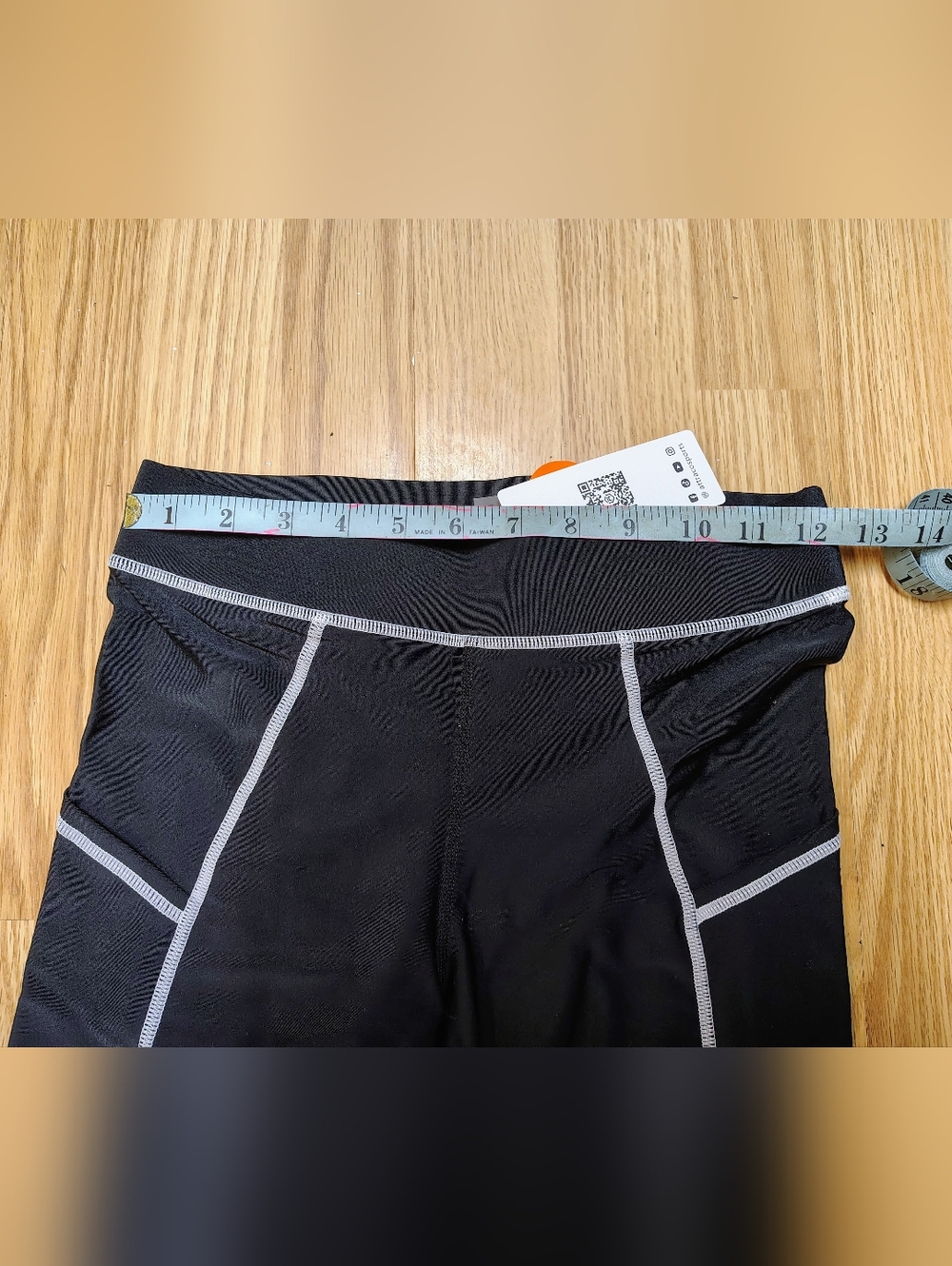 Attraco swim pants ,alblack with white trim size Small,NWT - Picture 5 of 9